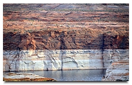 Dropping water level at Lake Powell/Glen Canyon. Photo: Bureau of Reclamation.